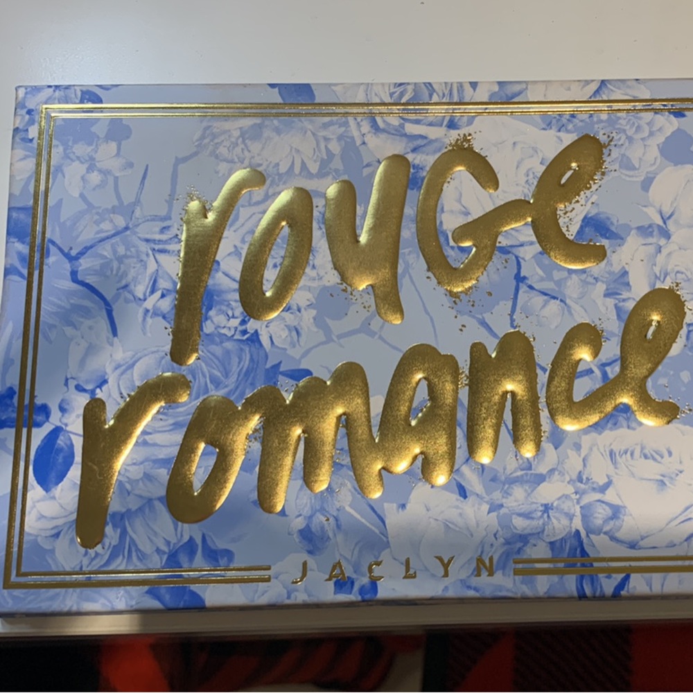 Jaclyn Hill Rouge Romance Blush Palette